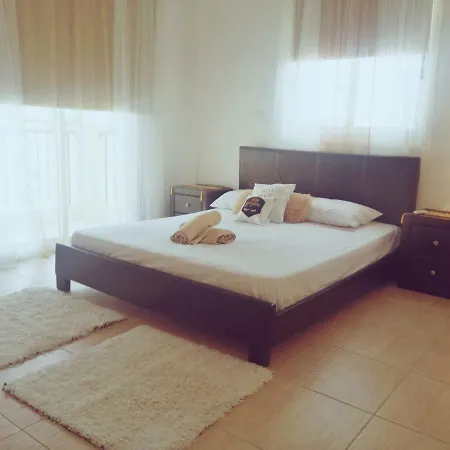 Casa vacanze Remarkably Renovated 3 Bedroom House Larnaca